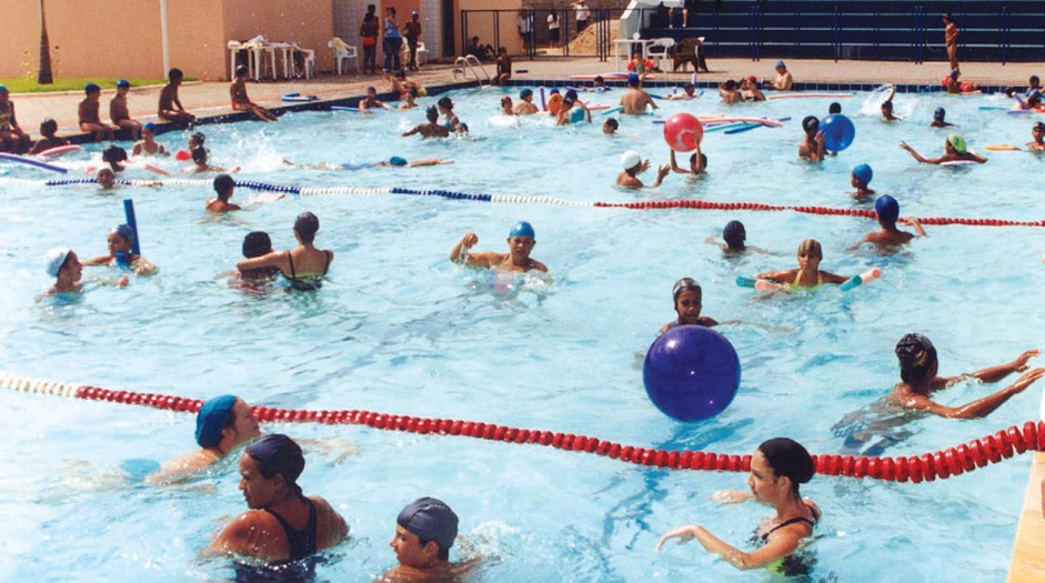 Attention aux vapeurs de chloramines dans les piscines couvertes